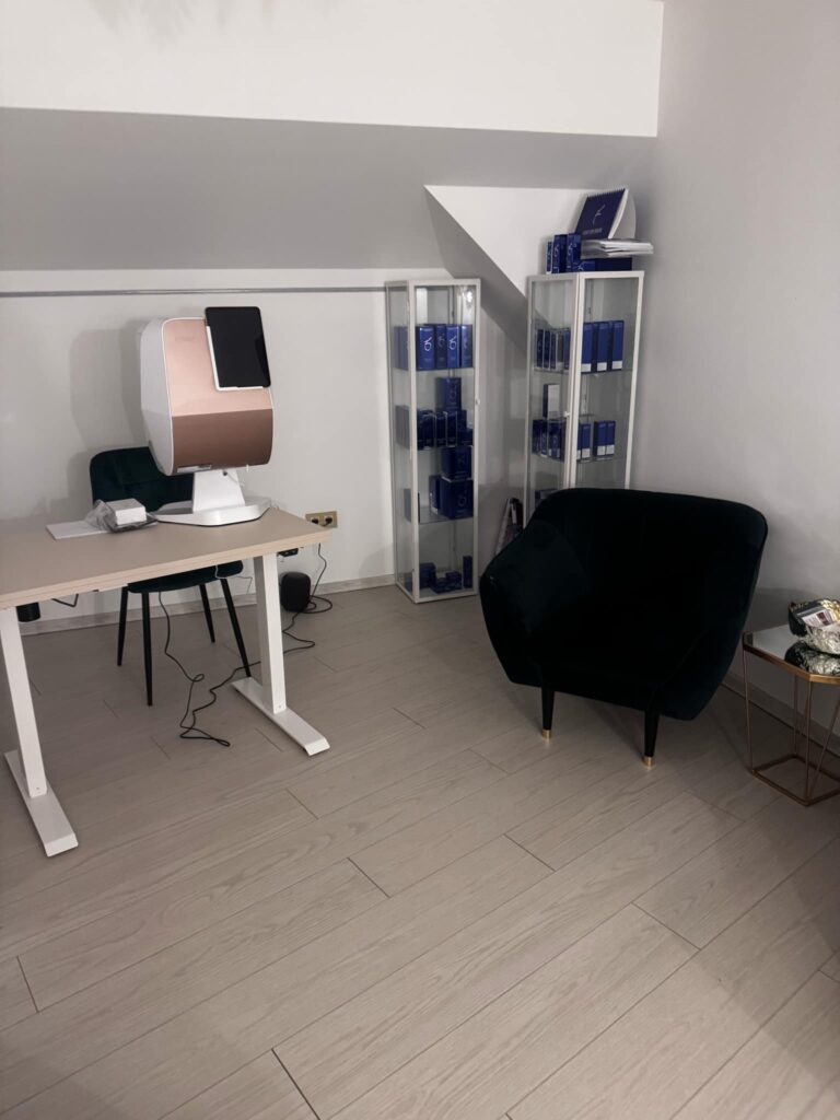 f001e7c0 a8f9 4c6c ac52 00eaf8542671